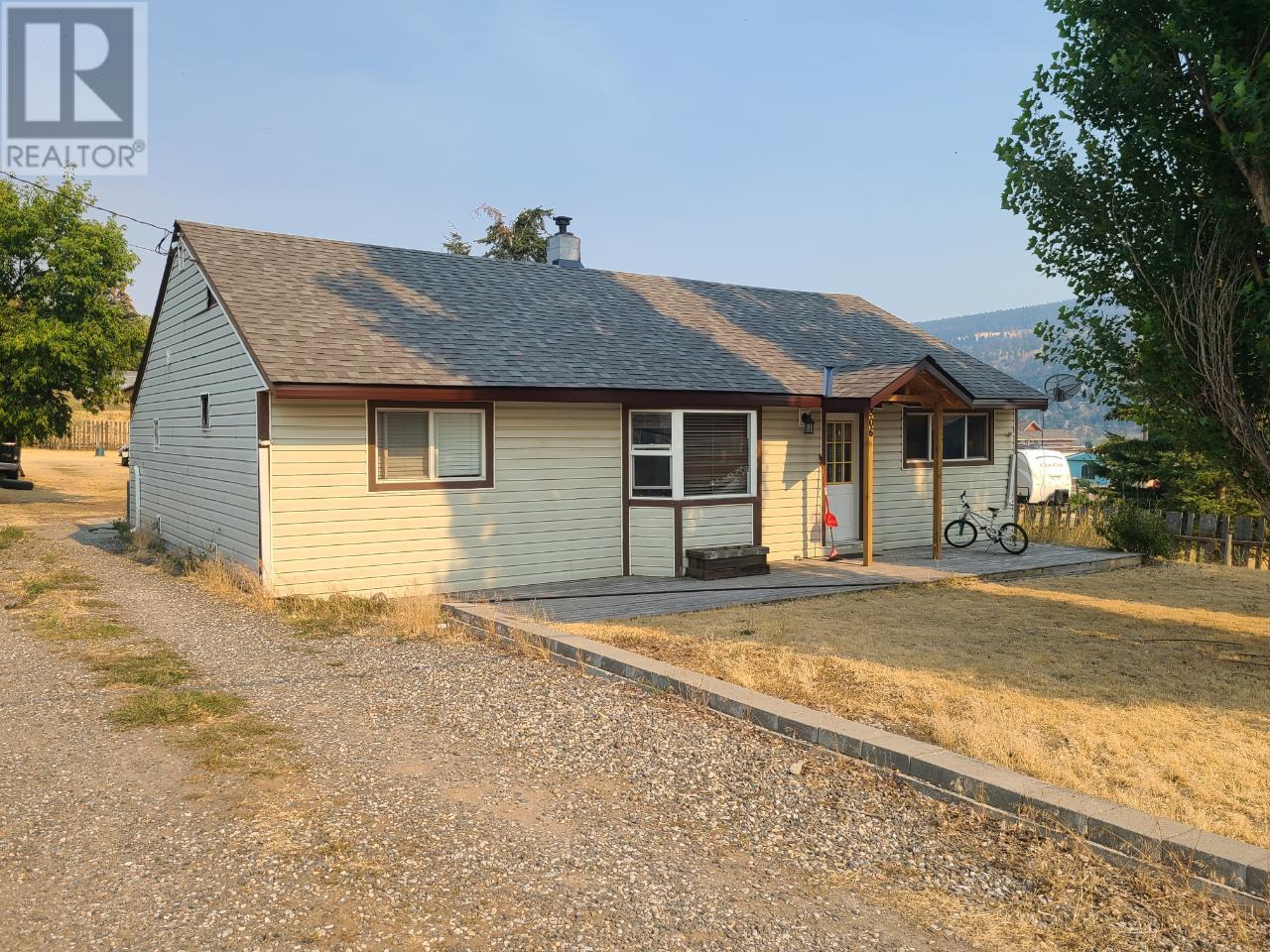 306 MCDONALD AVE, Clinton, BC House, Detached, Single Family, Freehold For Sale HouseSigma