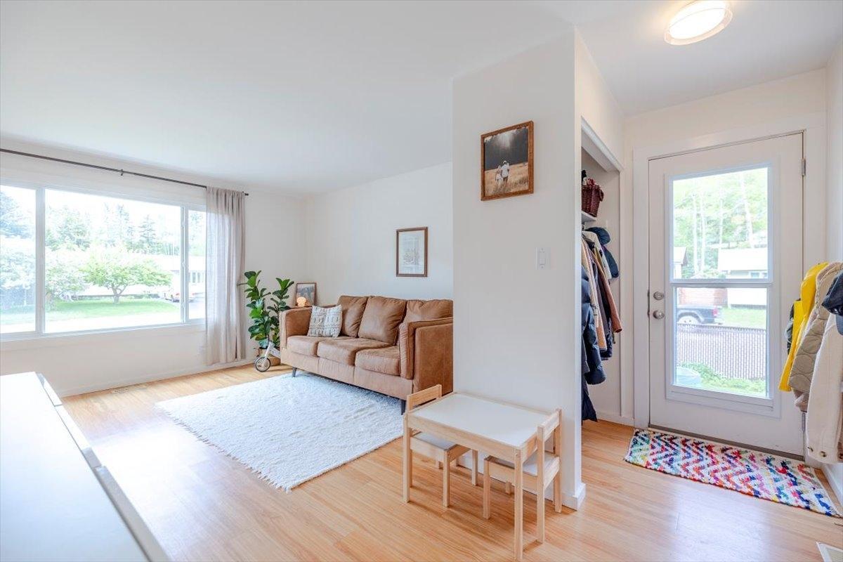 326 PACIFIC YEW CRESCENT, Sparwood, British Columbia V0B2G0 For Sale