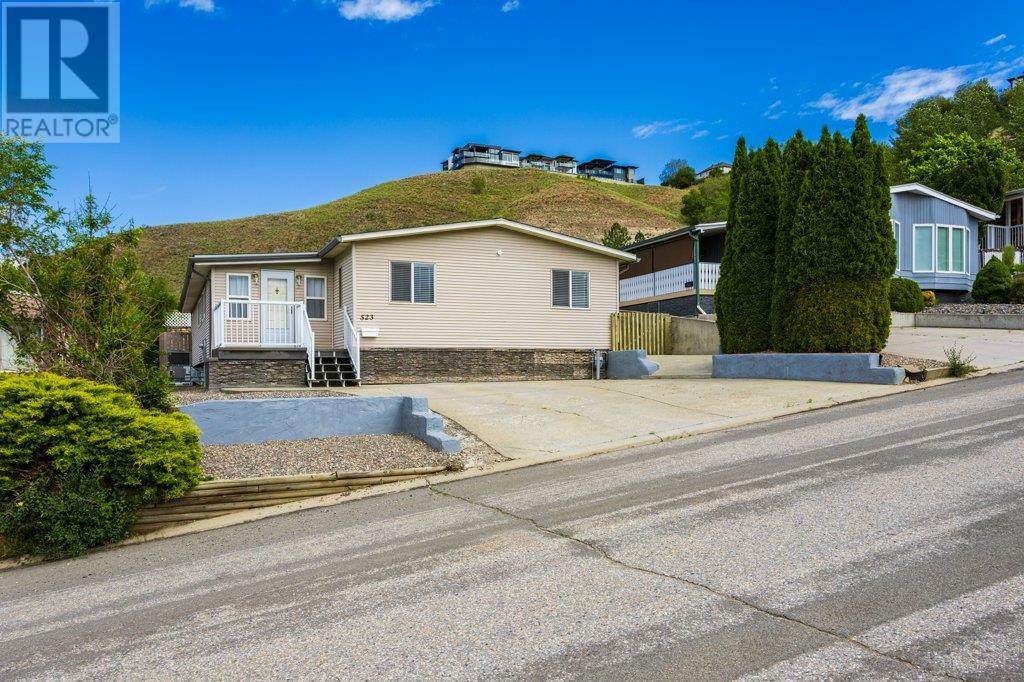 523 Guildford Court, Coldstream, British Columbia V1B2E3 For Sale