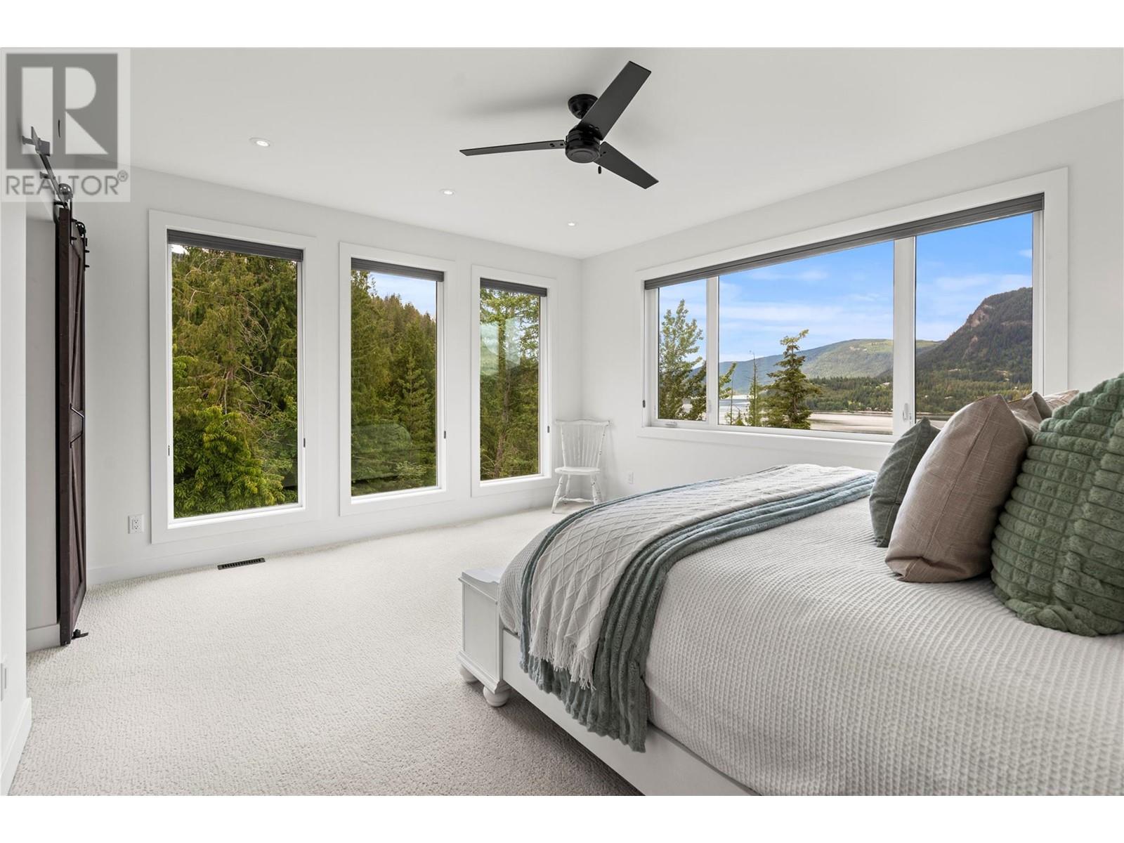 202 Copperstone Lane, Sicamous, British Columbia V0E2V1 For Sale