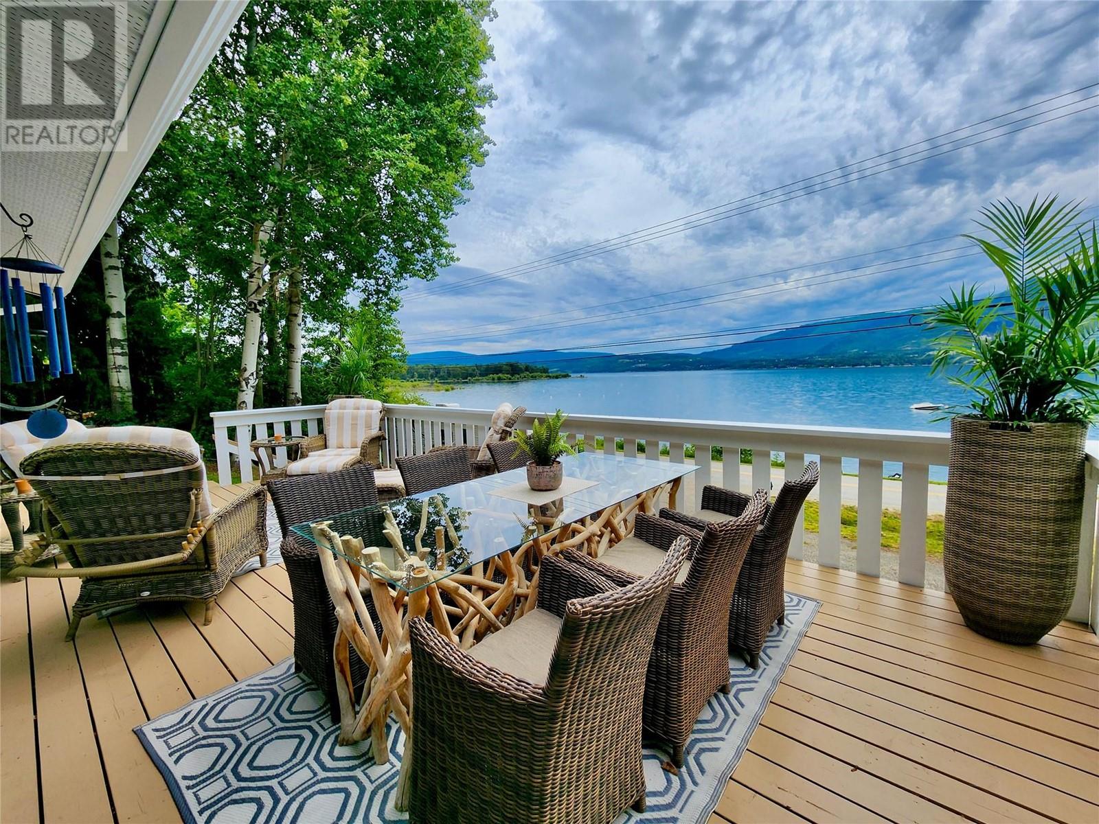 3027 Squilax Anglemont Road, Lee Creek, British Columbia V0E1M4 For