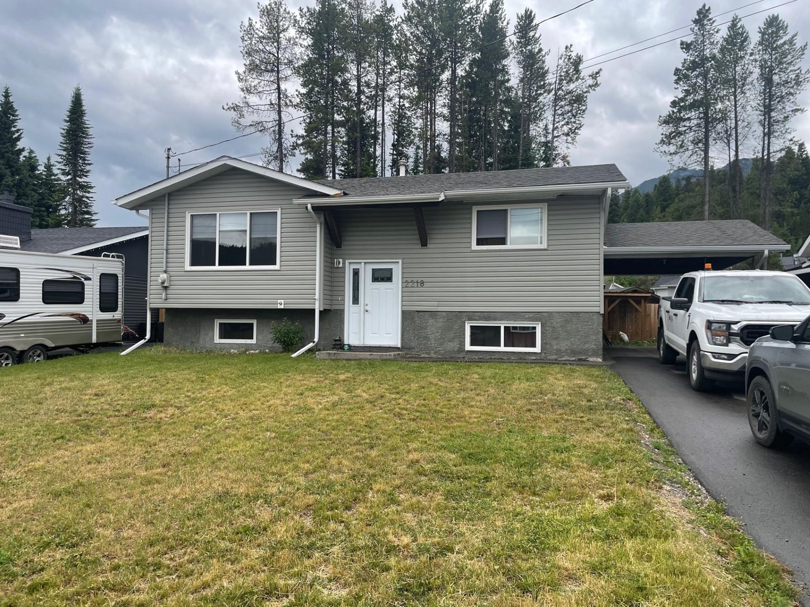 2218 ALMOND STREET, Elkford, British Columbia V0B1H0 For Sale HouseSigma