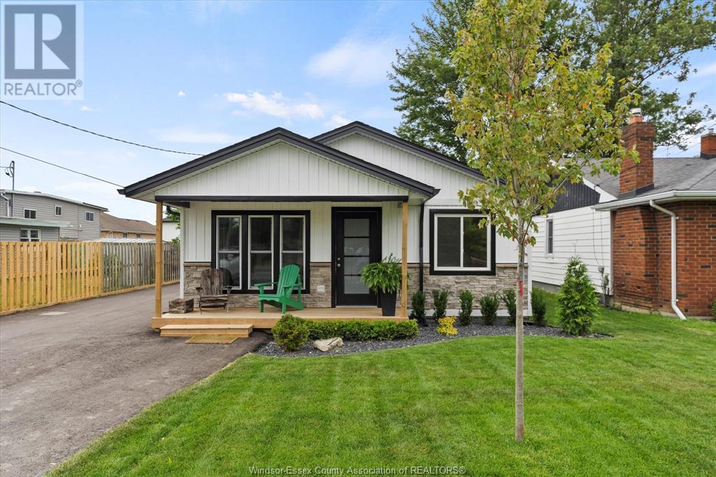 414 WEST BELLE RIVER ROAD, Lakeshore, Ontario N0R1A0 For Sale HouseSigma