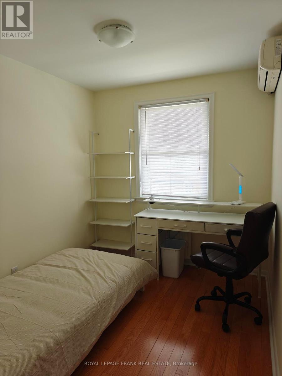 Unit Room 5 - ROOM #5 - 374 CENTRAL PARK BOULEVARD S, Oshawa 2