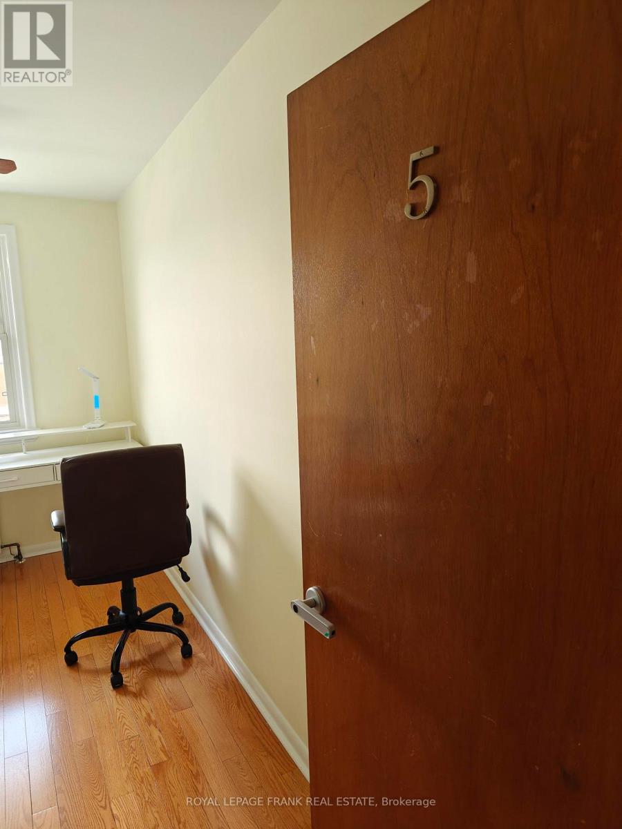 Unit Room 5 - ROOM #5 - 374 CENTRAL PARK BOULEVARD S, Oshawa 3