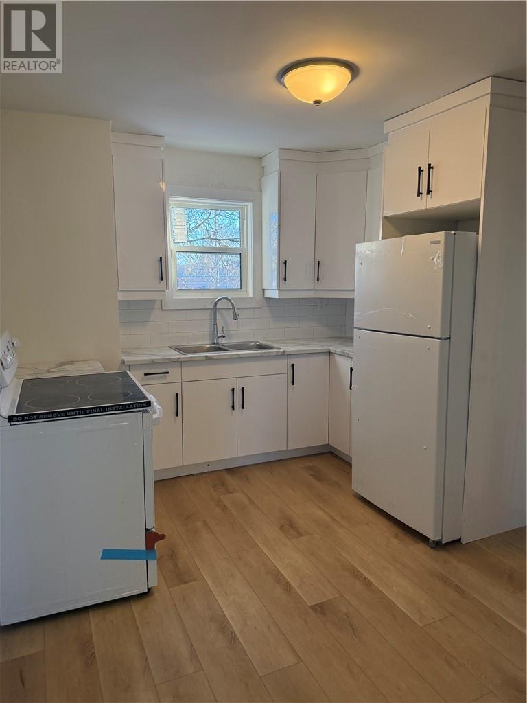 301 Hemlock Street, Sudbury 3