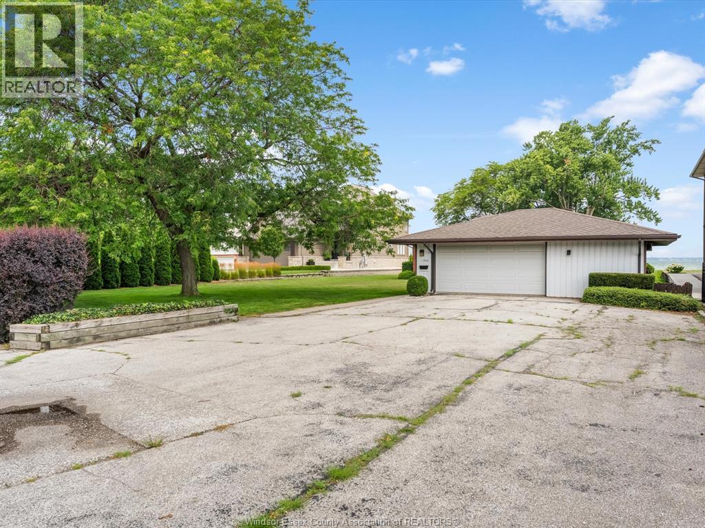 11506 RIVERSIDE, Windsor 1