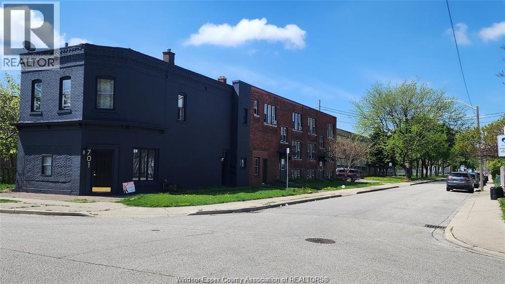 Unit A - 701 Marentette, Windsor 3