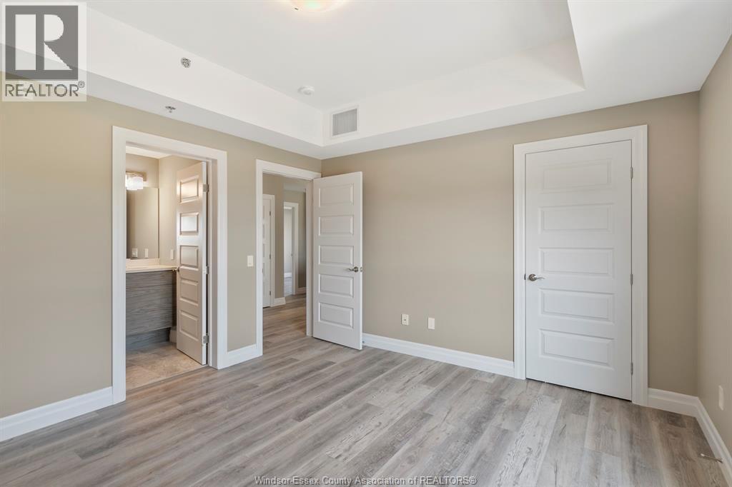 Unit 207 - 955 OUELLETTE AVENUE, Windsor 5
