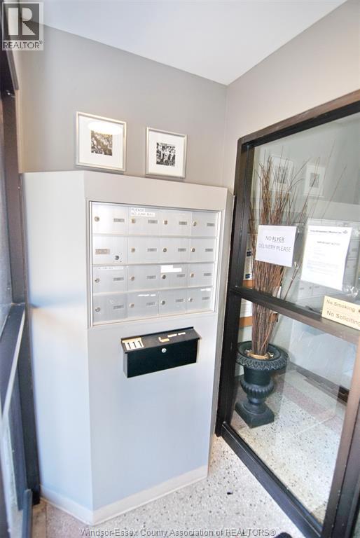 Unit 301 - 647 Irvine, Windsor 4