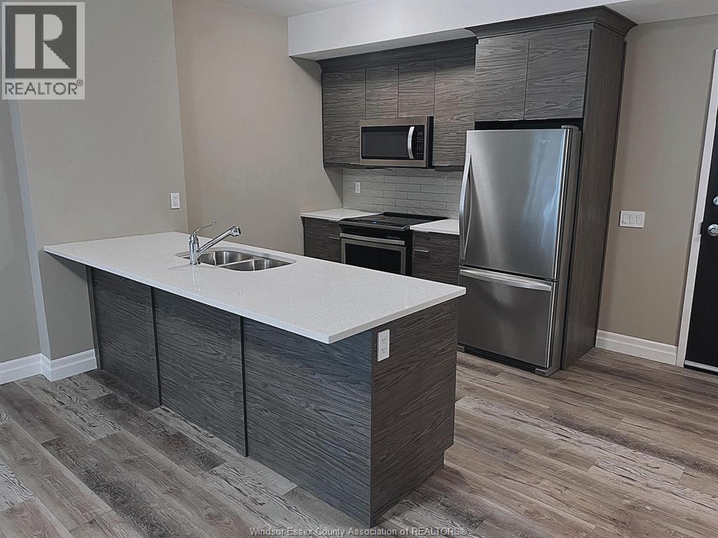 Unit 403 - 955 OUELLETTE AVENUE, Windsor 5