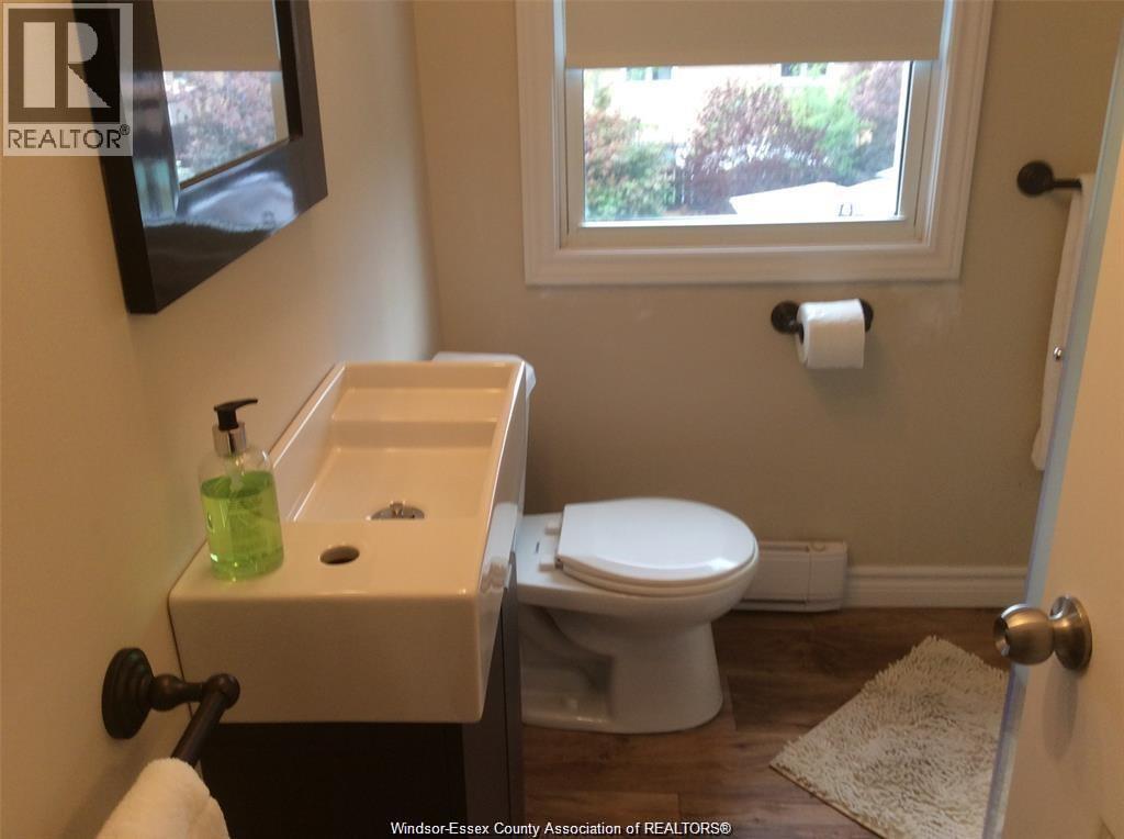Unit UPPER - 1909 ARTHUR ROAD, Windsor 5
