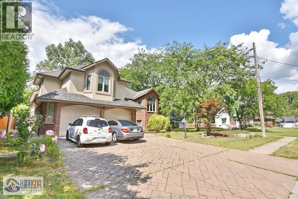 Unit UPPER - 4305 CASGRAIN, Windsor 3