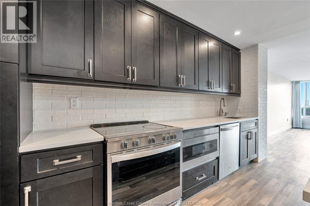 Unit 1902 - 75 RIVERSIDE DRIVE East, Windsor 5