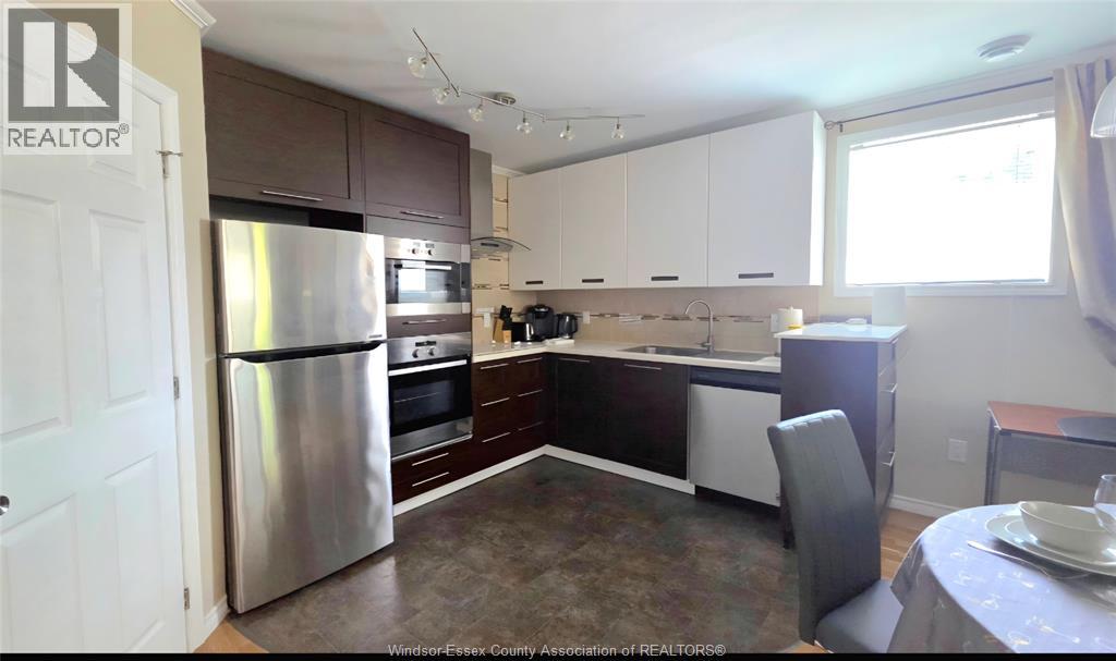 Unit 4 - 1811 NORTHWAY AVENUE, Windsor 4