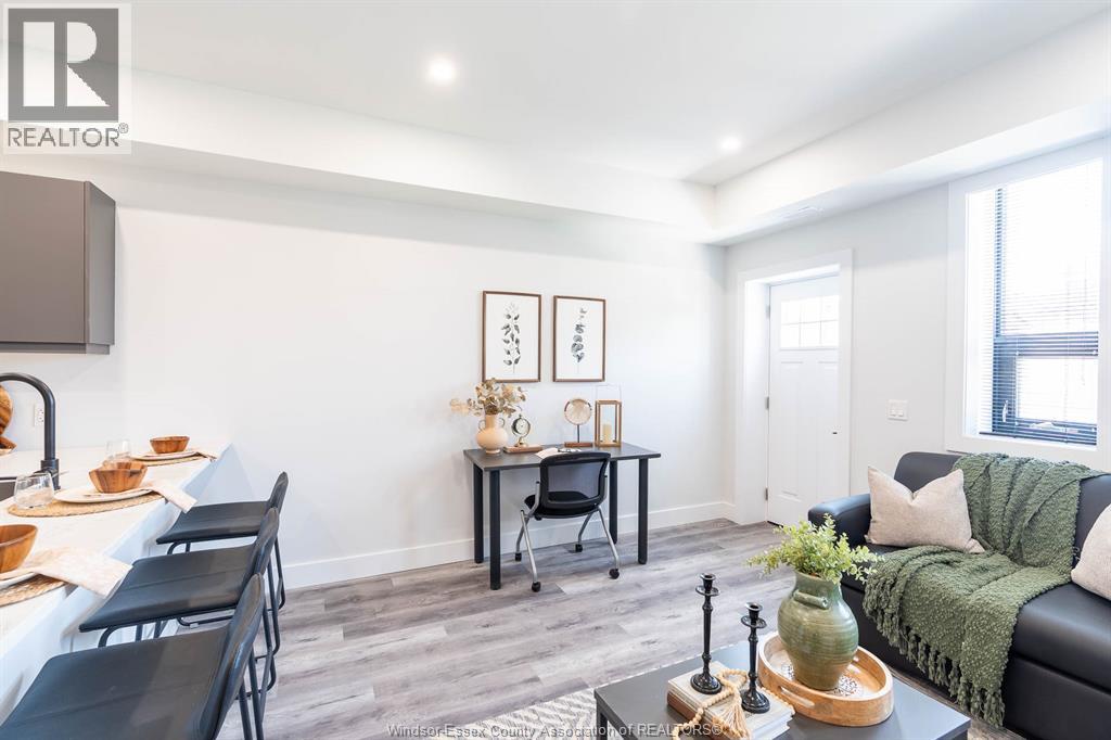 Unit 101 - 930 MARION, Windsor 5