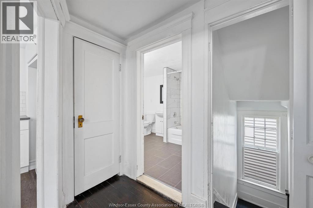 Unit UPPER - 835 MOY, Windsor 2