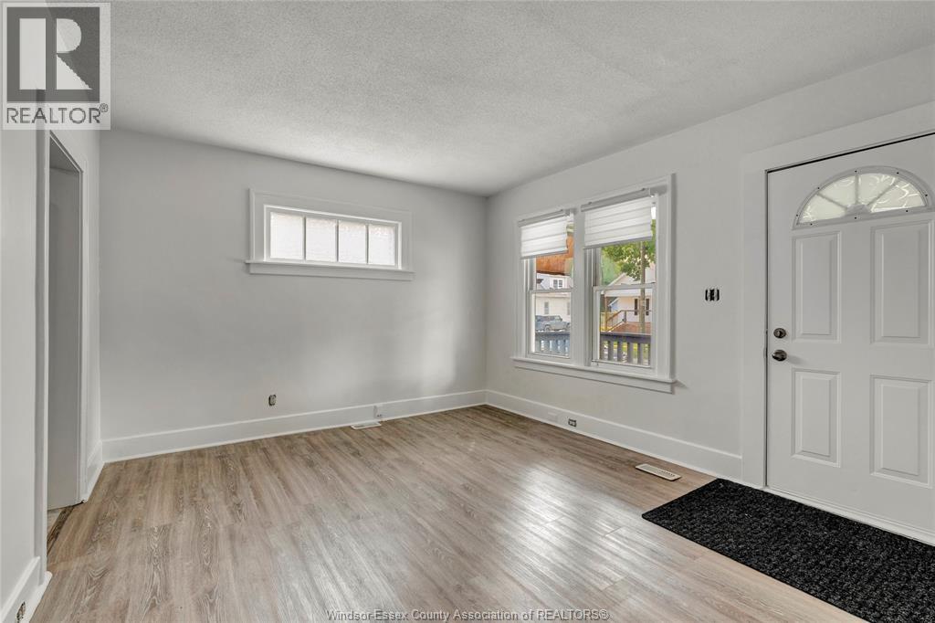 Unit DUPLEX - 842-844 ELLROSE AVENUE, Windsor 2