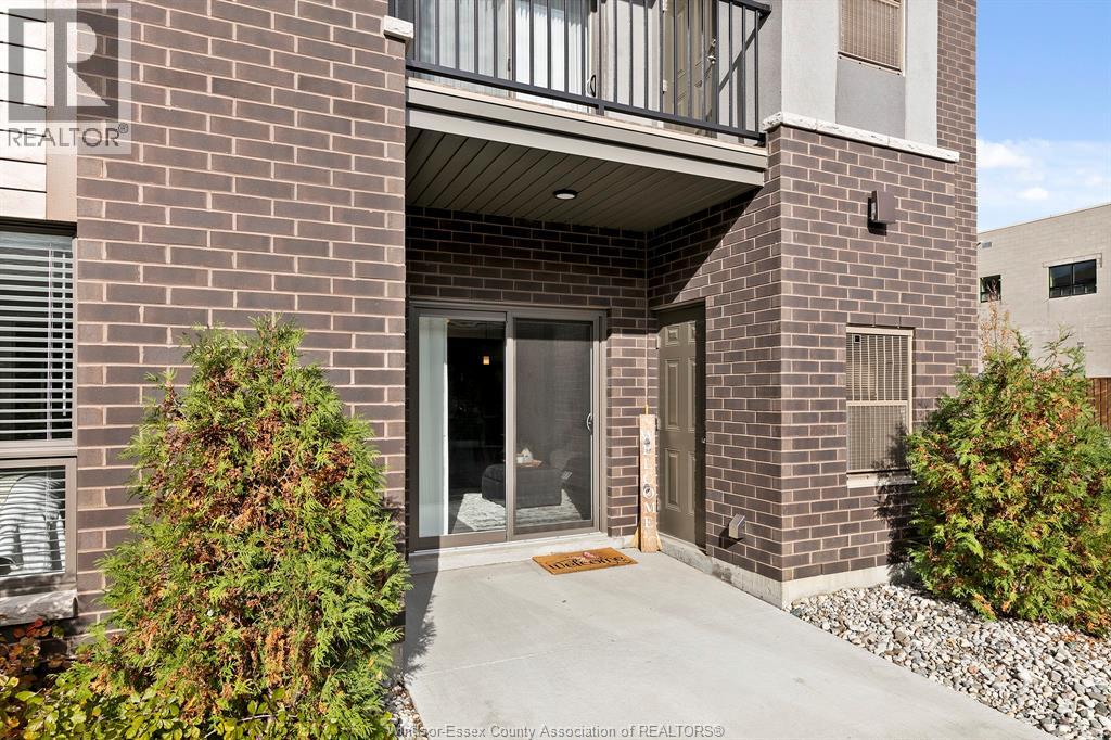 Unit 205 - 5840 NEWMAN, LaSalle 2
