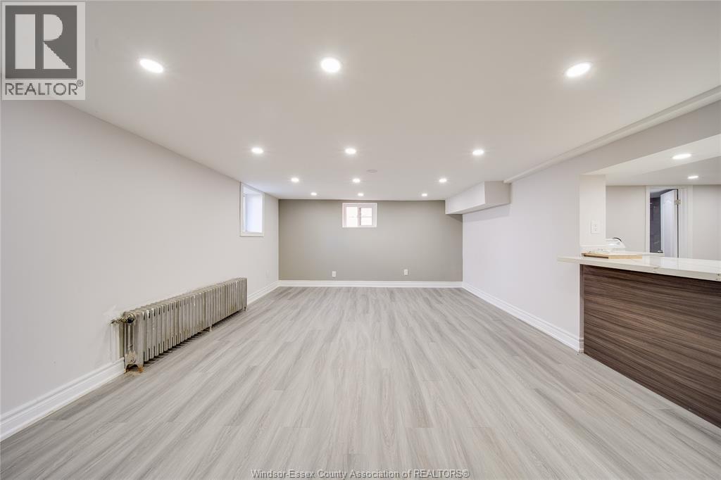 Unit LOWER - 1715 ALEXIS, Windsor 5