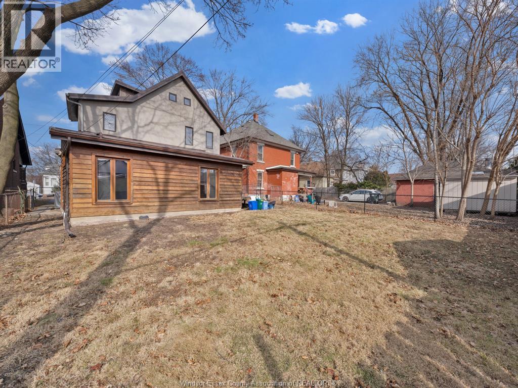 3131 DONNELLY STREET, Windsor 3