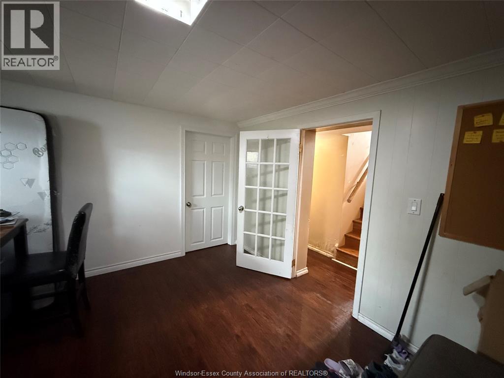 3087 AVONDALE AVENUE, Windsor 2
