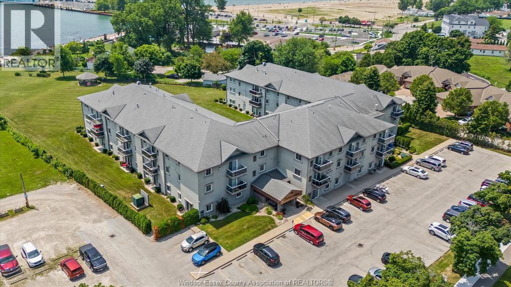 Unit 303 - 44 ROBSON, Leamington 1