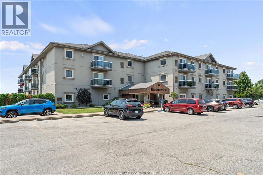 Unit 303 - 44 ROBSON, Leamington 2