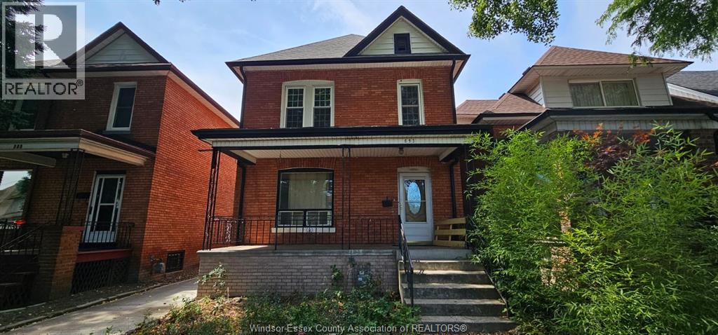 Unit UPPER - 693 BRUCE AVENUE, Windsor 2