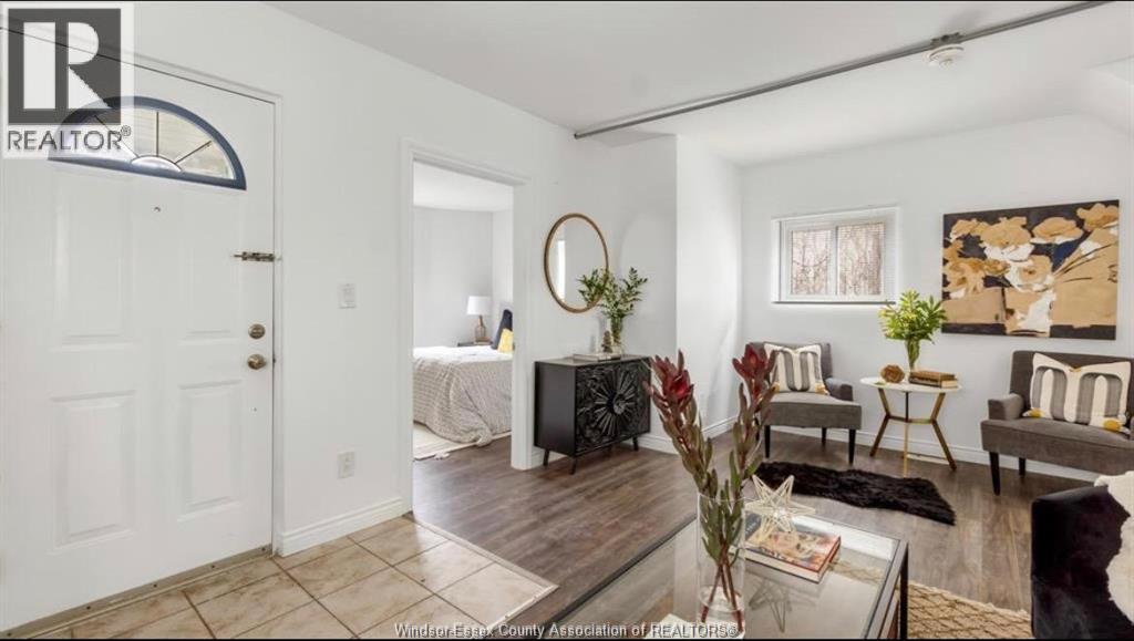 Unit MAIN - 329 PIERRE AVENUE, Windsor 4