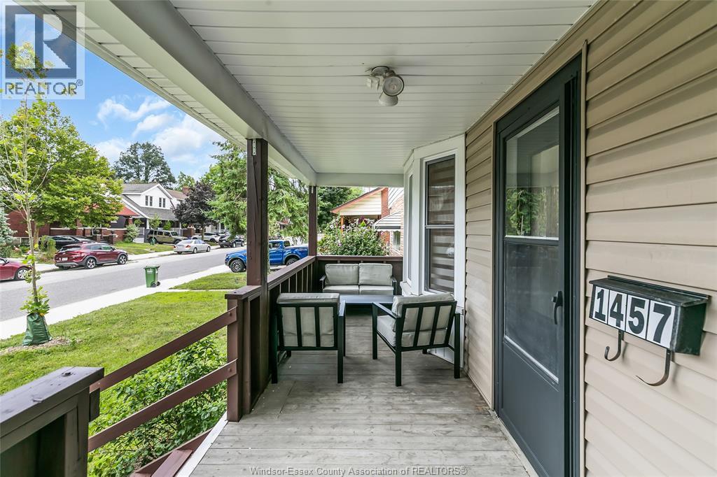 1457 DOUGALL, Windsor 4