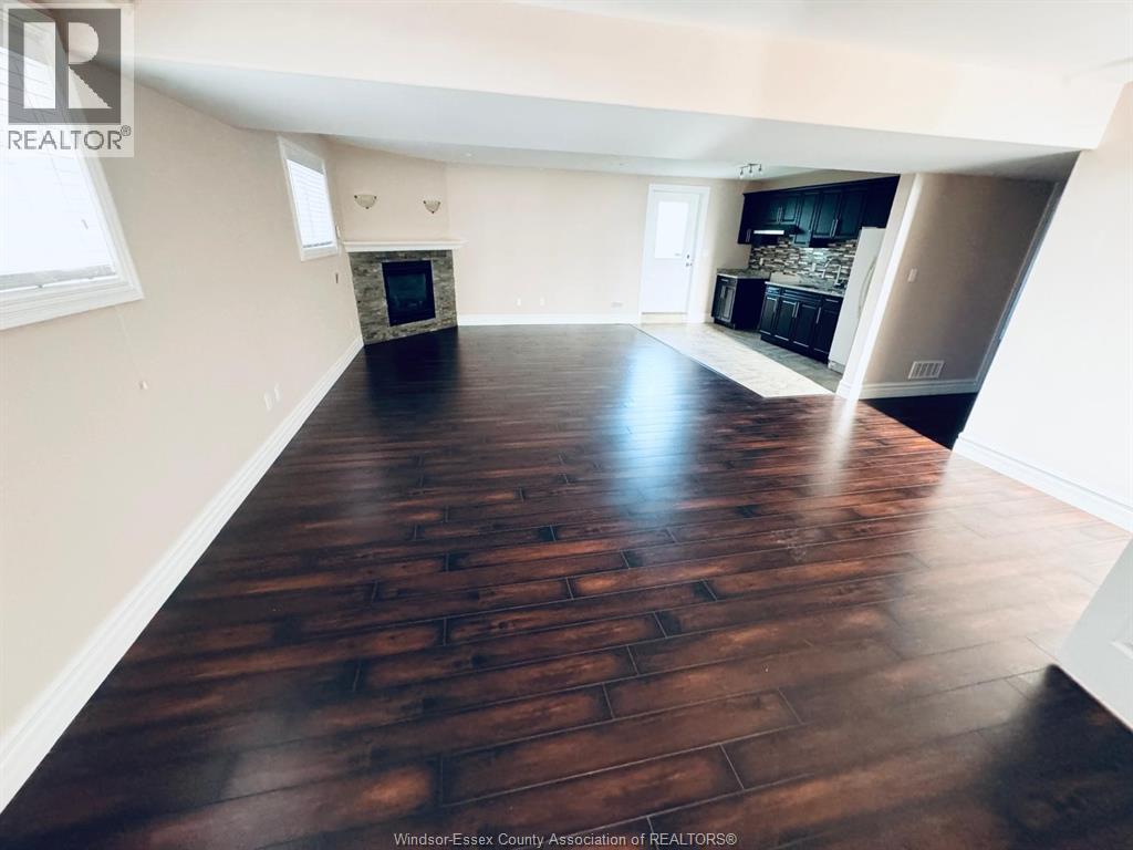 Unit LOWER - 3817 ZANZIBAR CRESCENT, Windsor 2