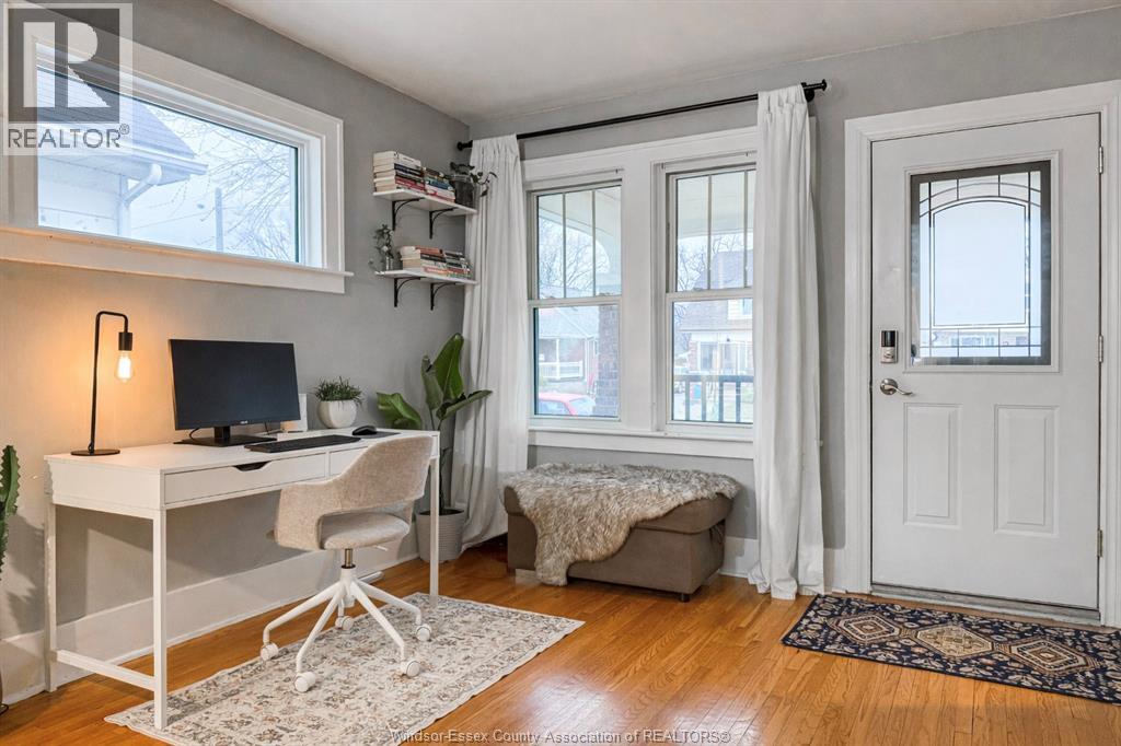 Unit MAIN - 1444 BERNARD, Windsor 4