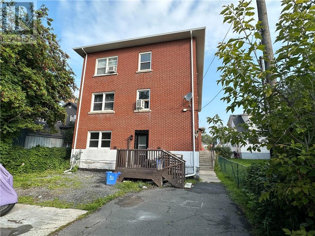 Unit 5 - 481 Ontario Street, Sudbury 3