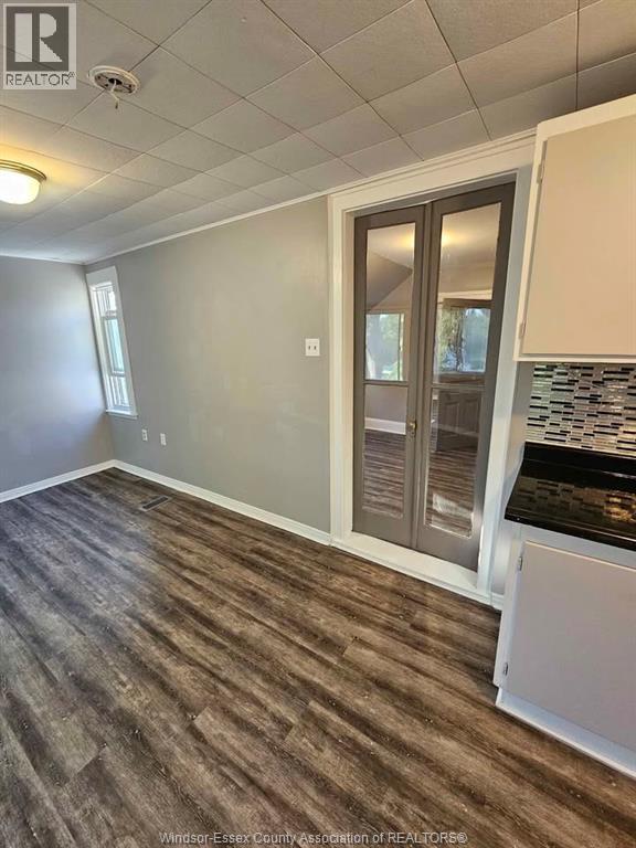 Unit 2 - 4275 WYANDOTTE East, Windsor 5