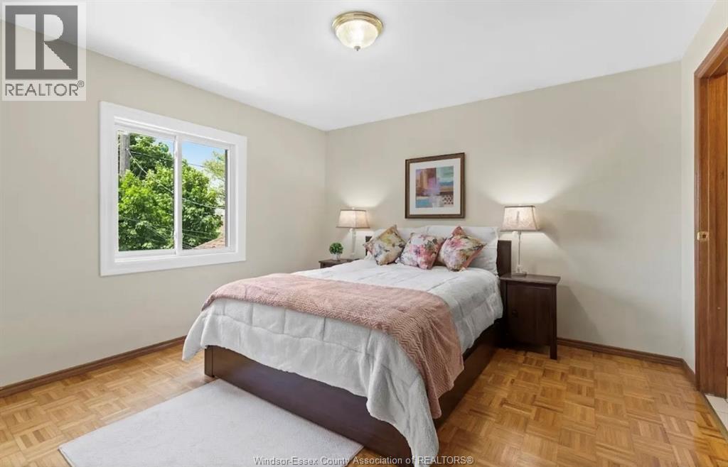 Unit Upper - 1637 Drouillard, Windsor 5