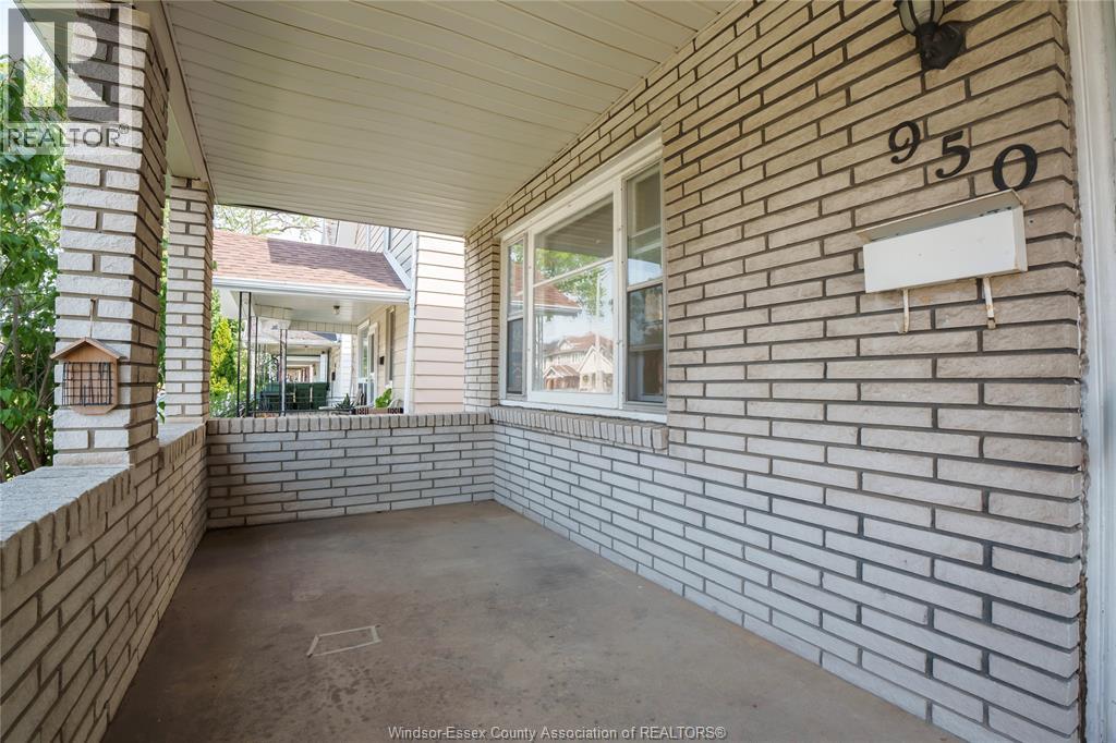 950 ELSMERE, Windsor 4