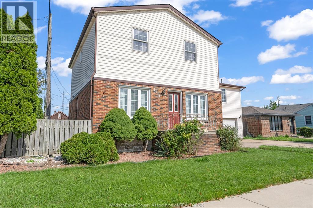 2416 MERCER STREET, Windsor 4