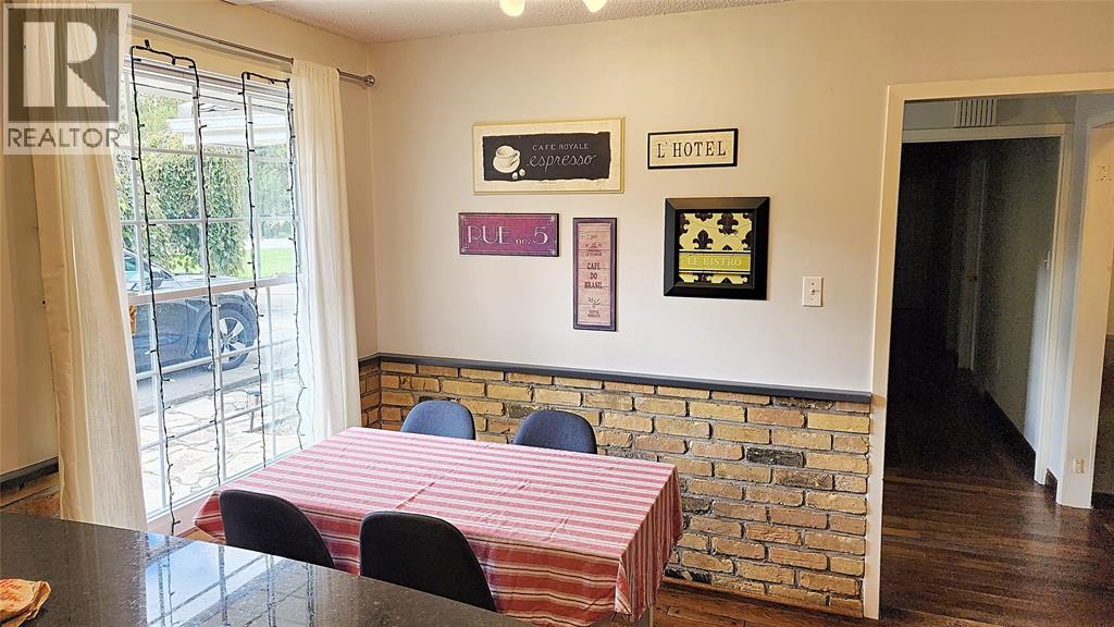 8468 Defore DRIVE, Grand Bend 5
