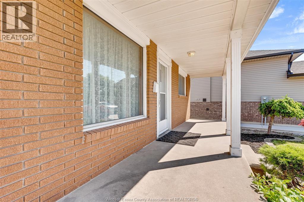 3999 GRAND MARAIS, Windsor 5