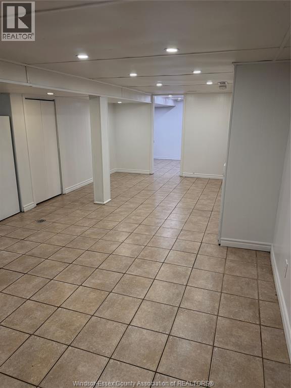 Unit LOWER LEVEL - 3190 ACADEMY DRIVE, Windsor 4