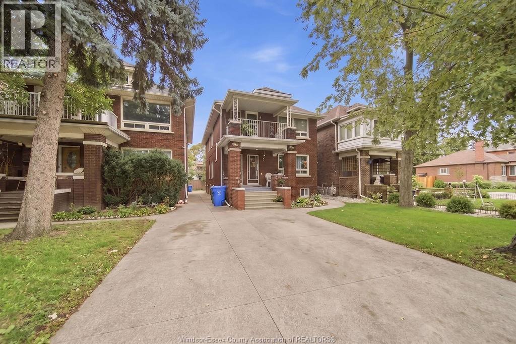 Unit 2 - 990 VICTORIA AVENUE, Windsor 3