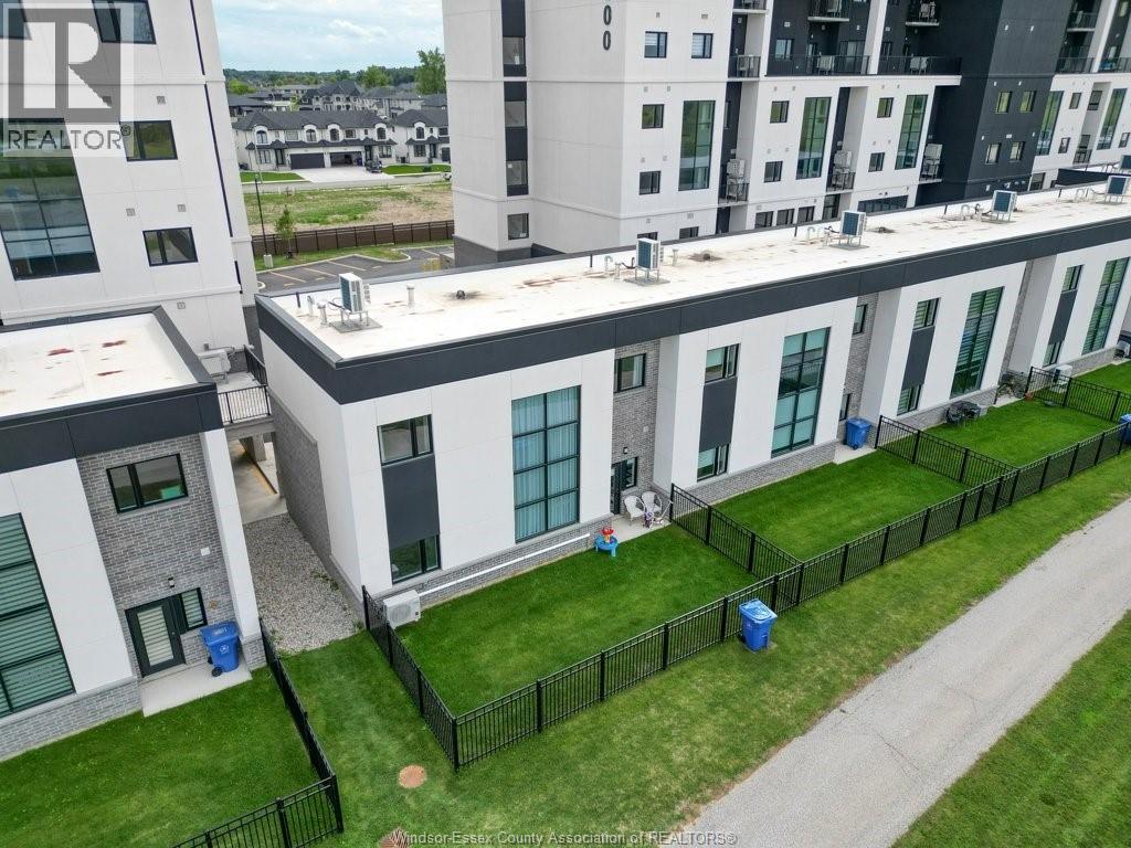 Unit 215 - 4300 Laurier PARKWAY, LaSalle 2