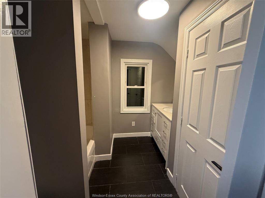 1380 GOYEAU, Windsor 3
