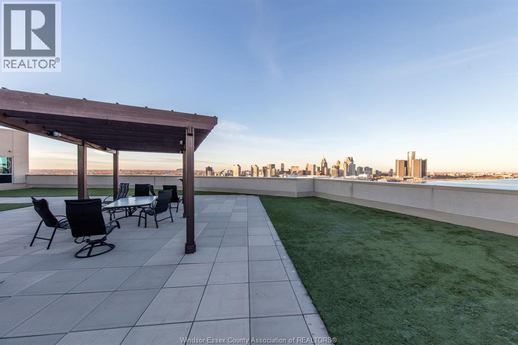 Unit 509 - 1225 RIVERSIDE, Windsor 4