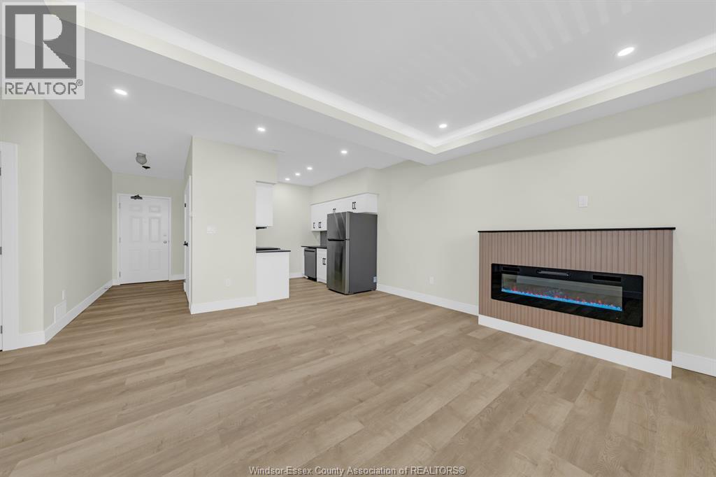 Unit 305 - 3177 Riverside DRIVE, Windsor 1