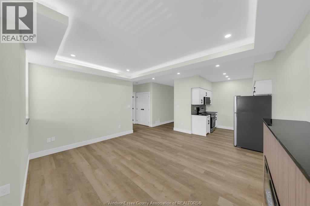 Unit 305 - 3177 Riverside DRIVE, Windsor 2
