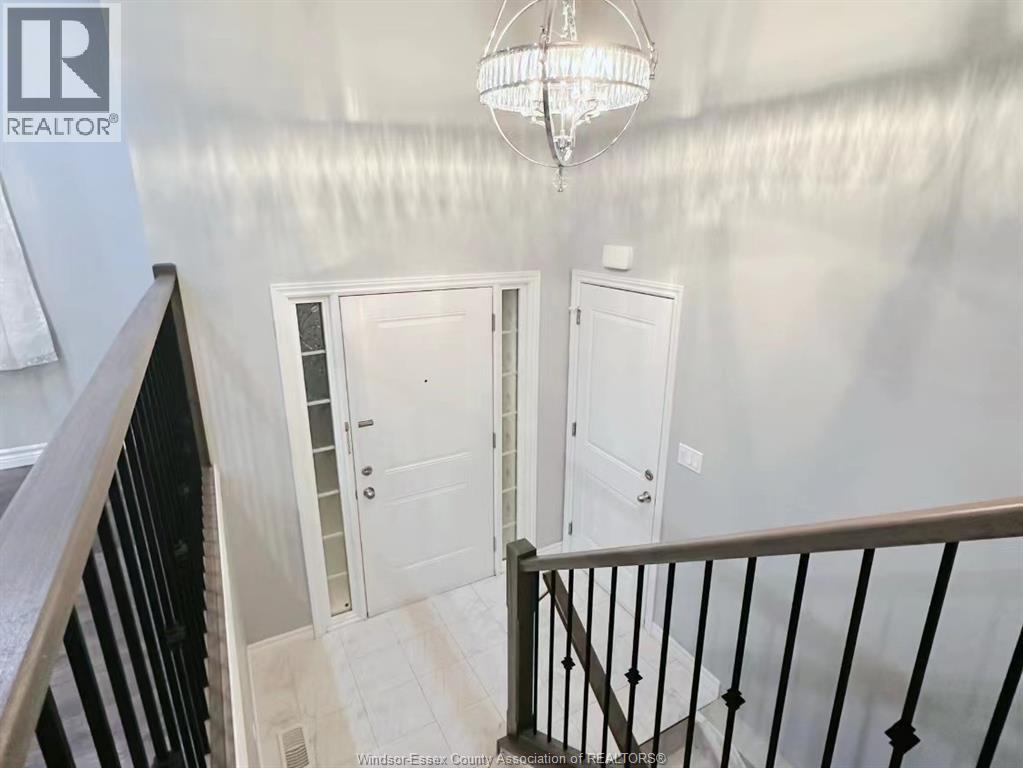 Unit UPPER - 1076 LUBLIN AVENUE, Windsor 2