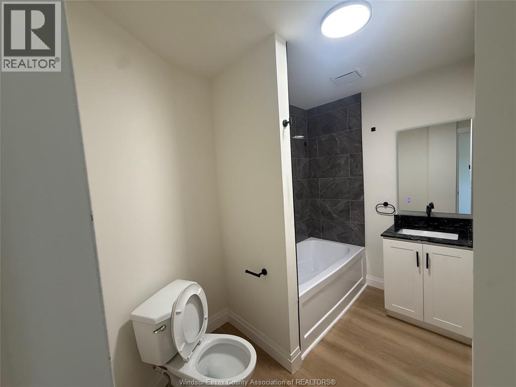 Unit 4 - 643 PIERRE, Windsor 2