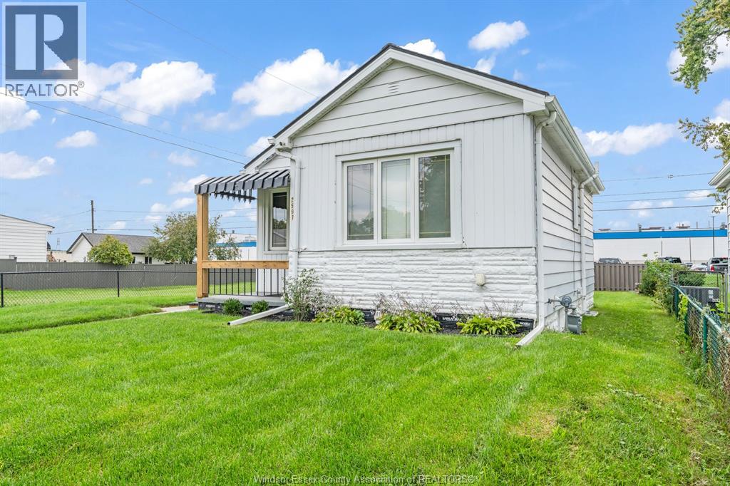 Unit UPPER - 2597 ALEXIS ROAD, Windsor 4
